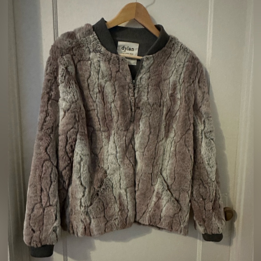 DYLAN SulkyFaux Fur Jacket, like new - Picture 2 of 7